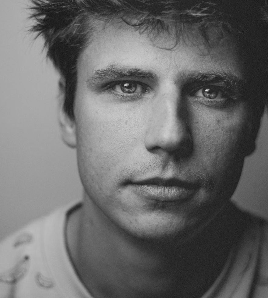 Face & Place | Casting