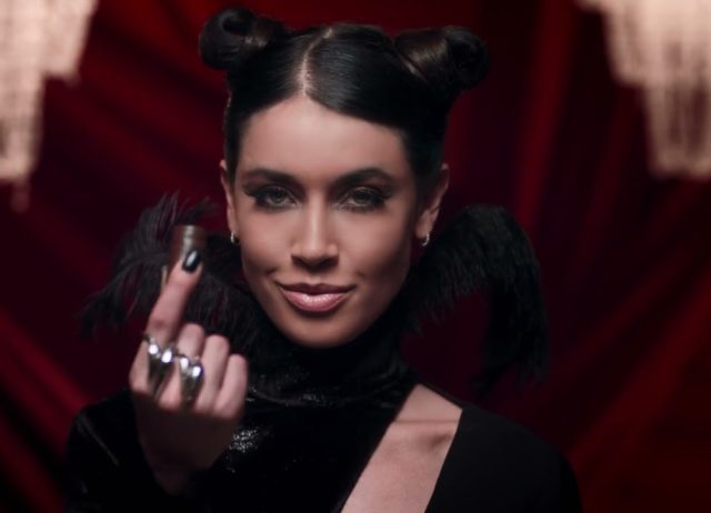 Face & Place | Portfolio