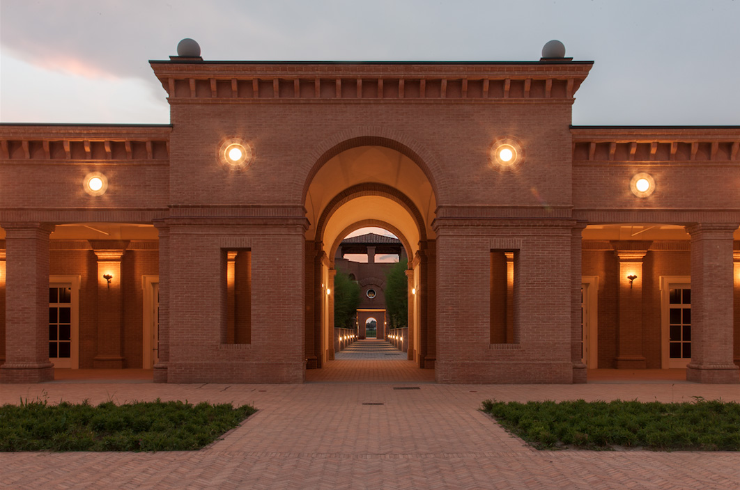 Face & Place | Locations