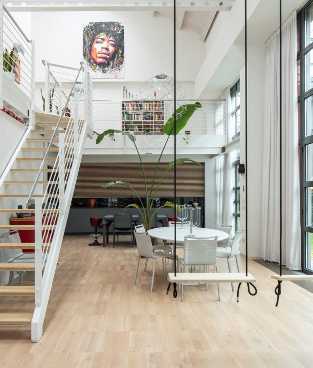 Face & Place | Locations