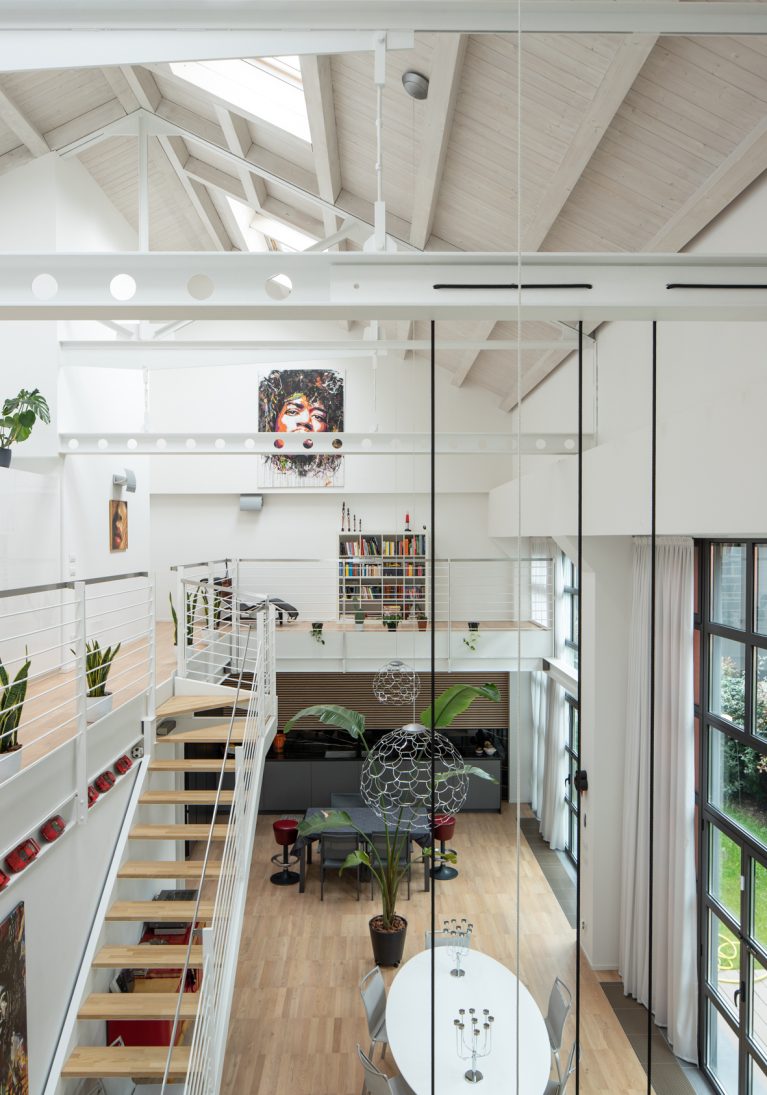 Face & Place | Locations