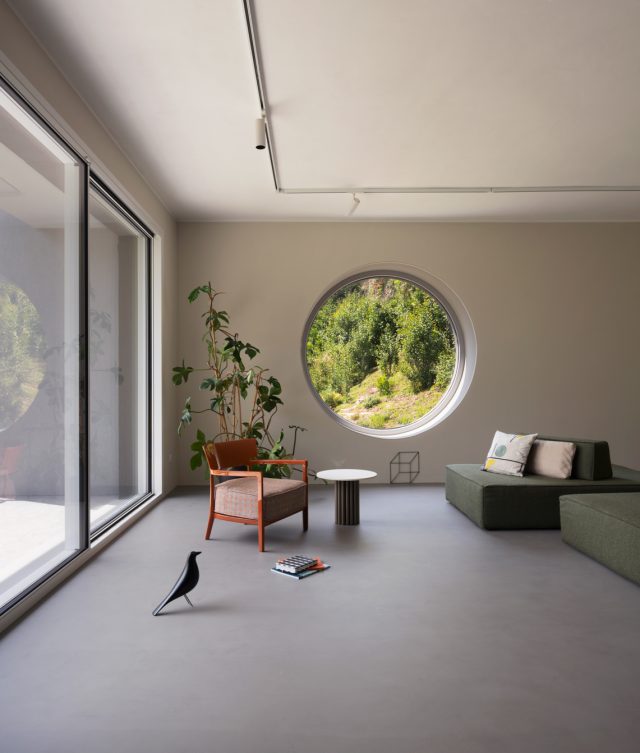 Face & Place | Locations